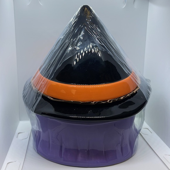 Hyde & Eek Witch candy cookie jar - Picture 3 of 5
